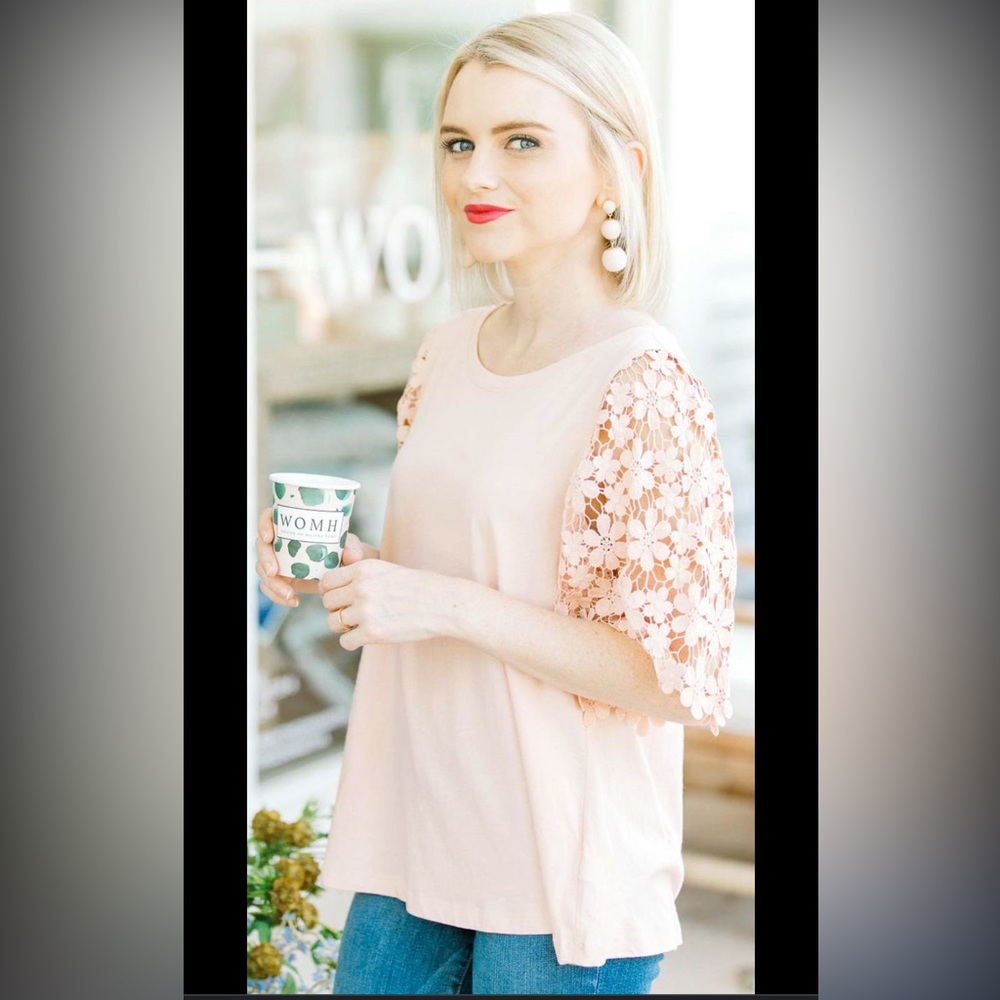 NWT Gap Lace Sleeve T Shirt